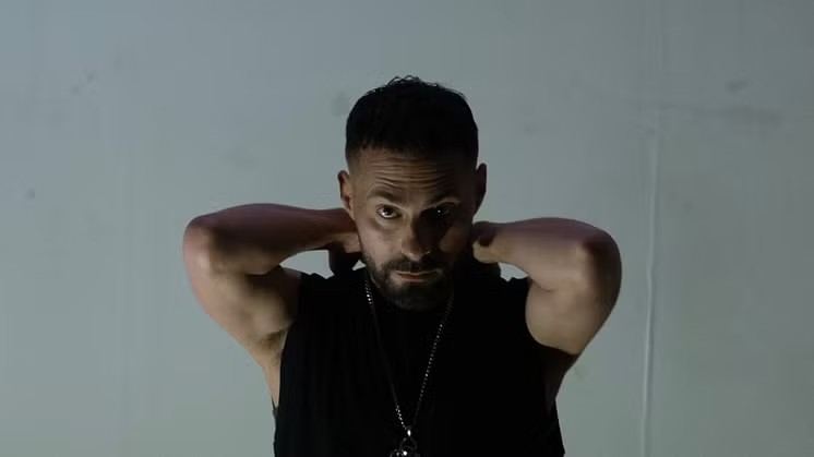 Oskar Linnros Oskar Linnros